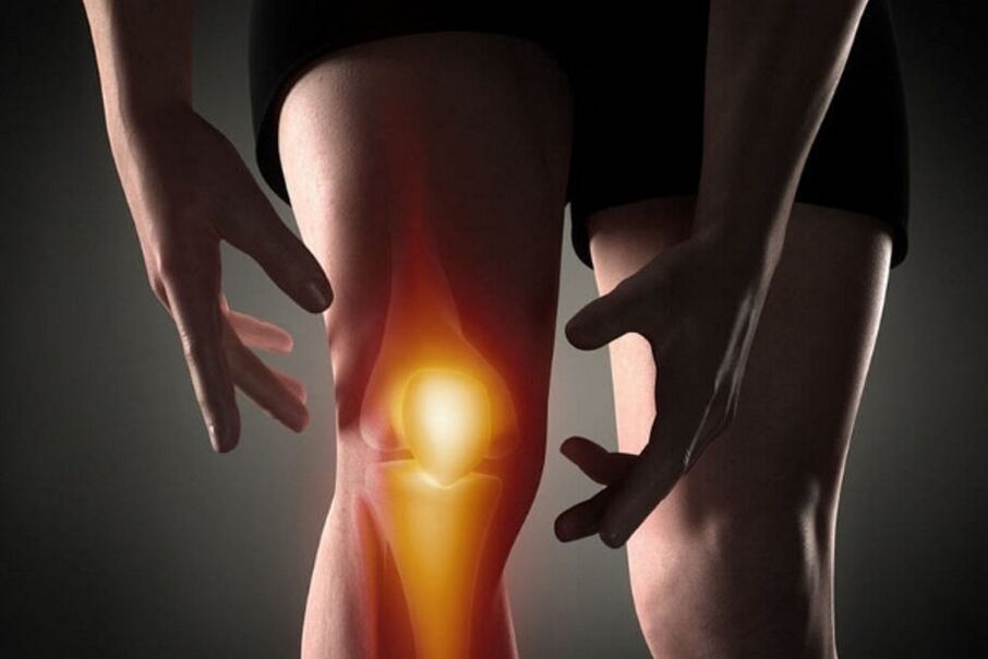 Dengan osteoarthritis, rasa sakit meningkat dengan pergerakan